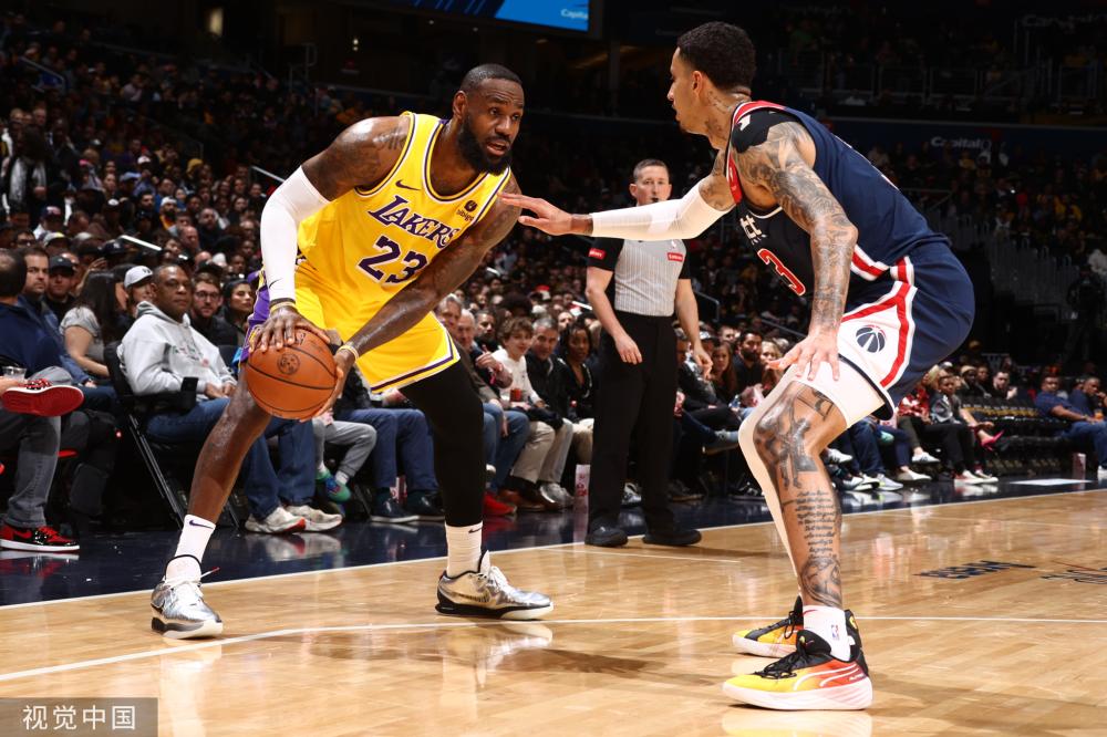 的重要关头 的重要关头